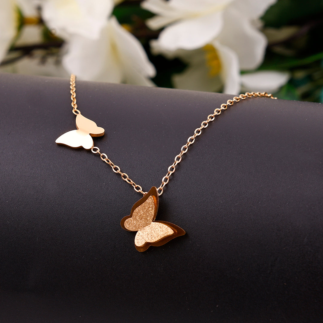 Gold Chain frosted butterfly necklace