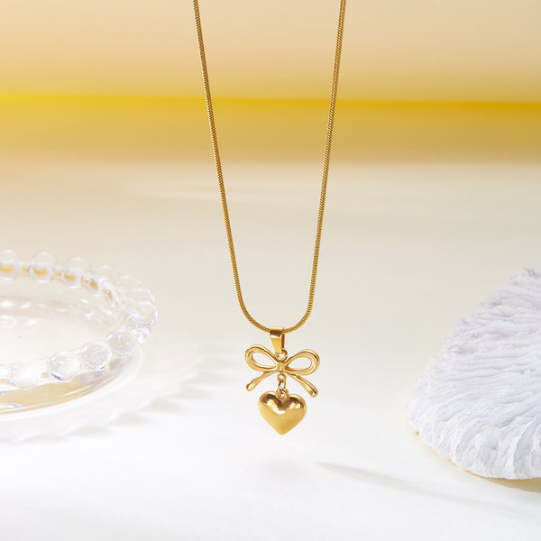 Golden small heart cute bow necklace
