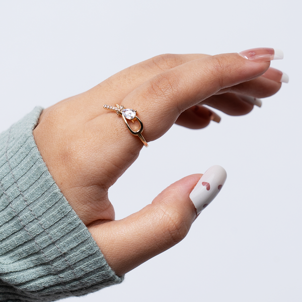 Elegant Floral Gold Ring