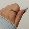 Elegant silver ring