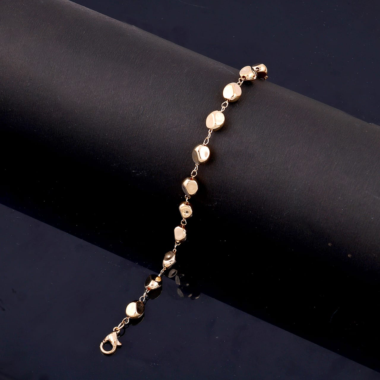 Gold Plated Tiny Circle Bracelet