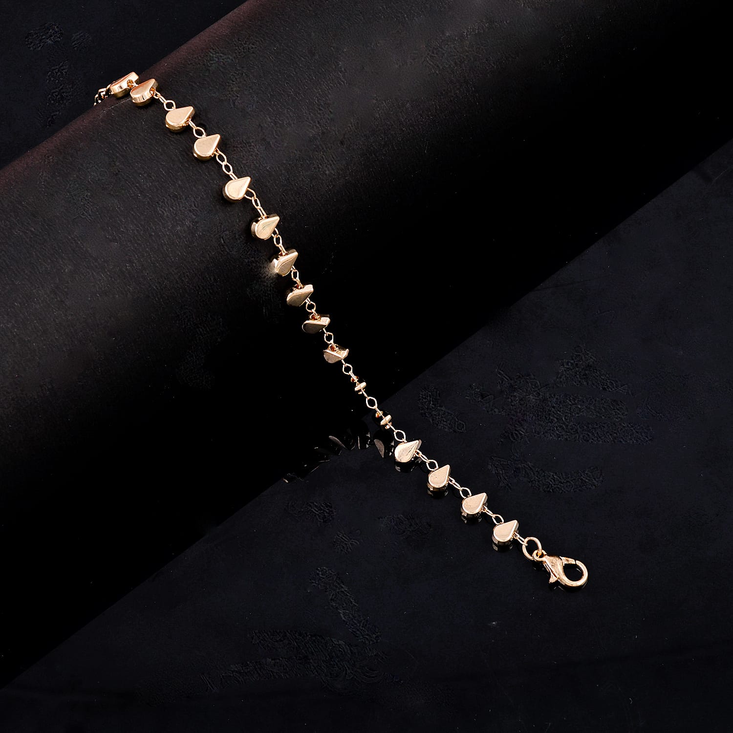 Classy Eye Drop Drop Design Chain Bracelet