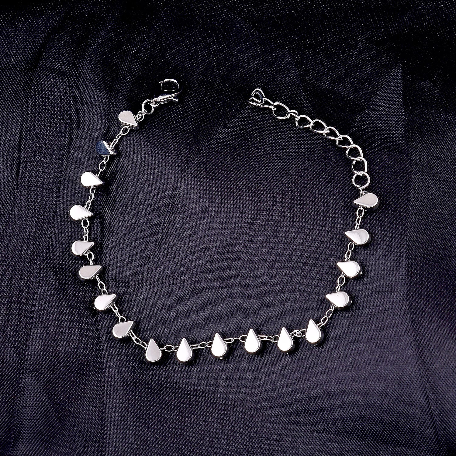 Silver Plated Eye Drop Design Chain Bracelet