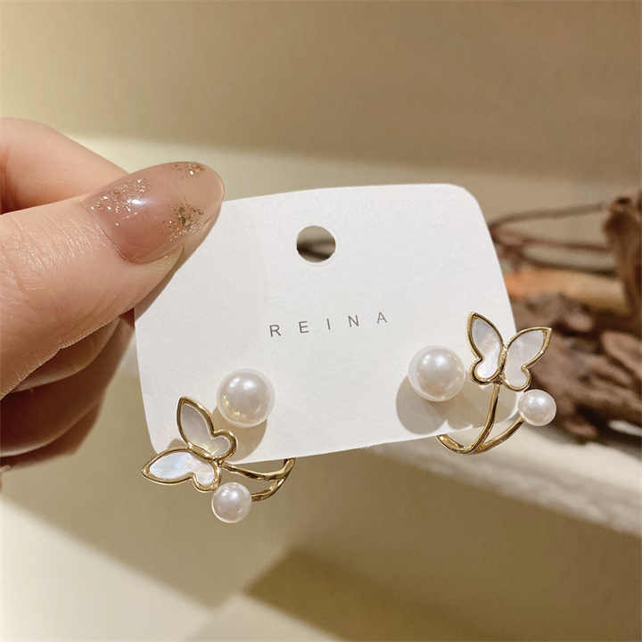 Adorable Tiny Butterfly Pearl Stud Earring