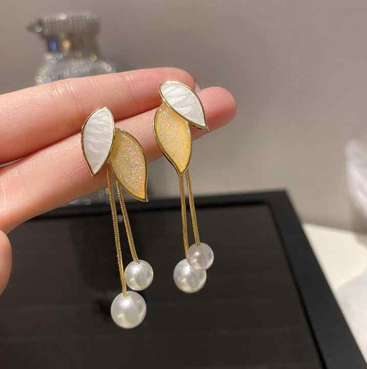 Double Leaf Design Long Pearl Chain Tassel Earring