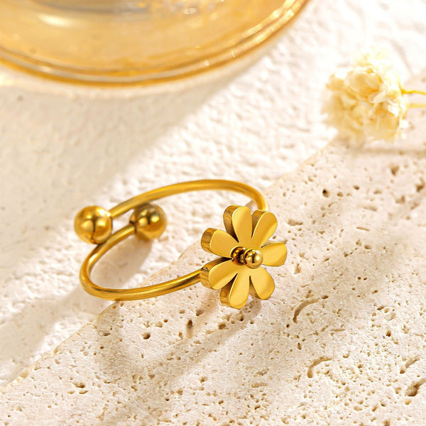 Unique Gold Flower Ring