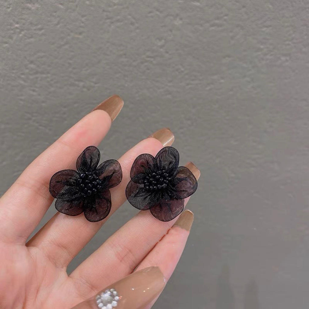 Cute Black Flower Earring