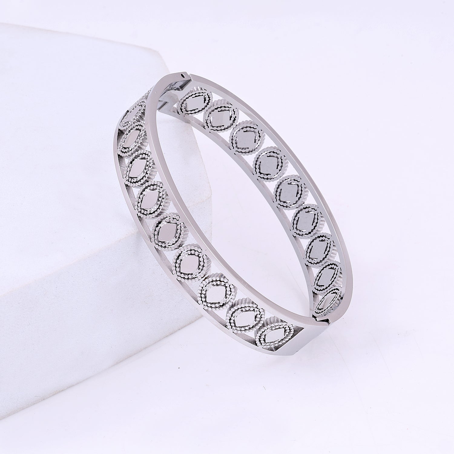 Trendy Sterling Silver Cutting Bracelet