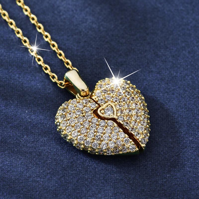 Chic Heart Shaped Pendant Necklace