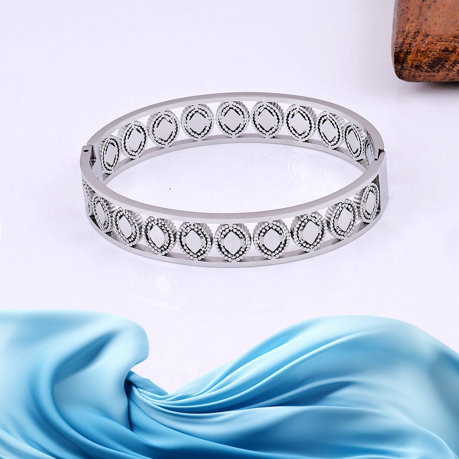 Trendy Sterling Silver Cutting Bracelet