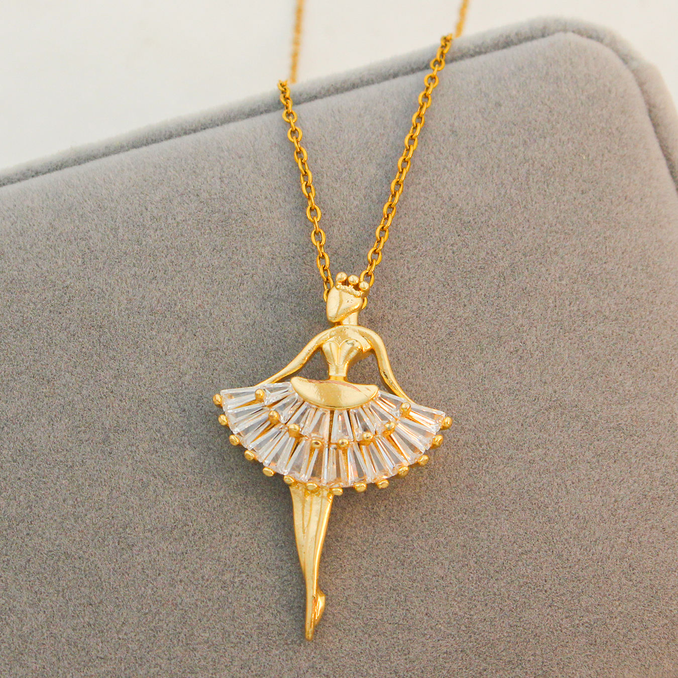 Dancing Princess With Golden Shine Necklace