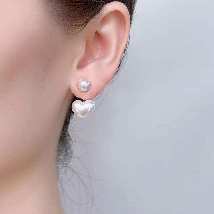 Heart Round Pearl Earring