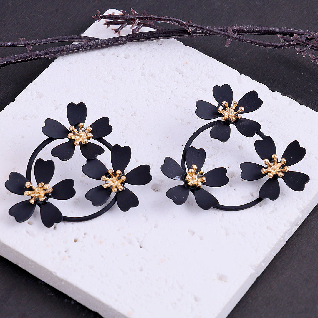 Daisy Flower Dangle Earrings