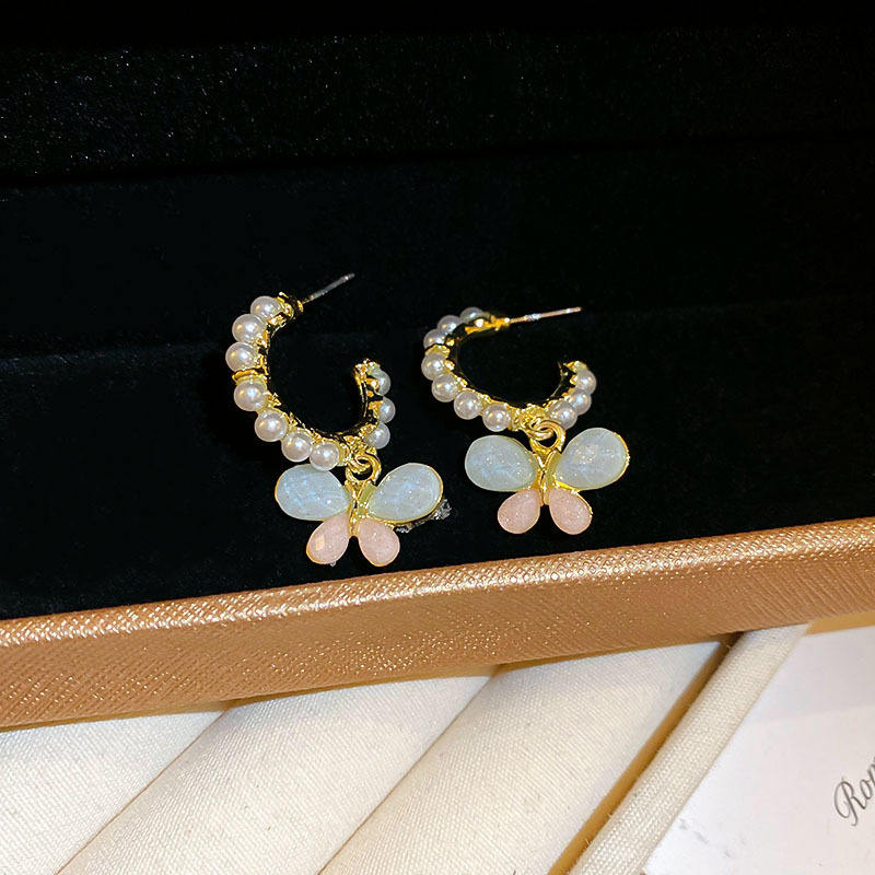 Mini Pearls Butterfly Drop Earring