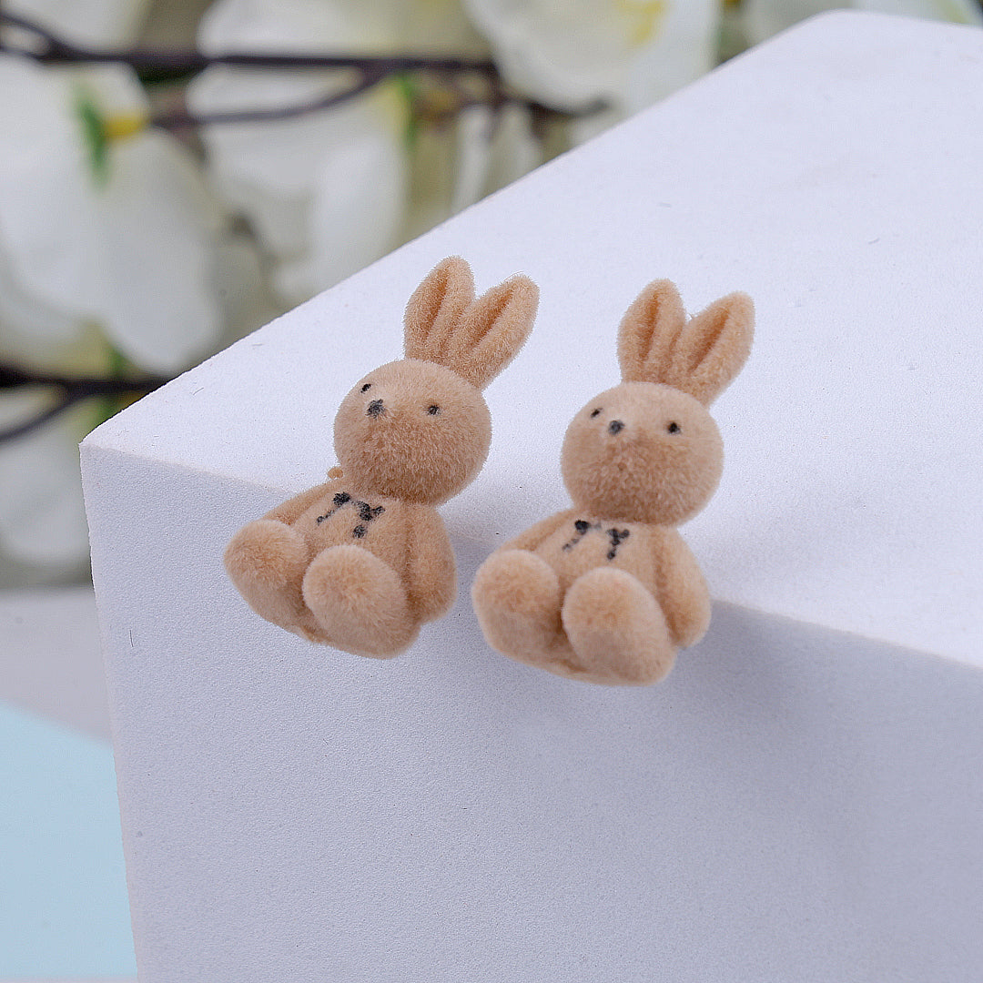 Sitting Rabbit Stud Earring